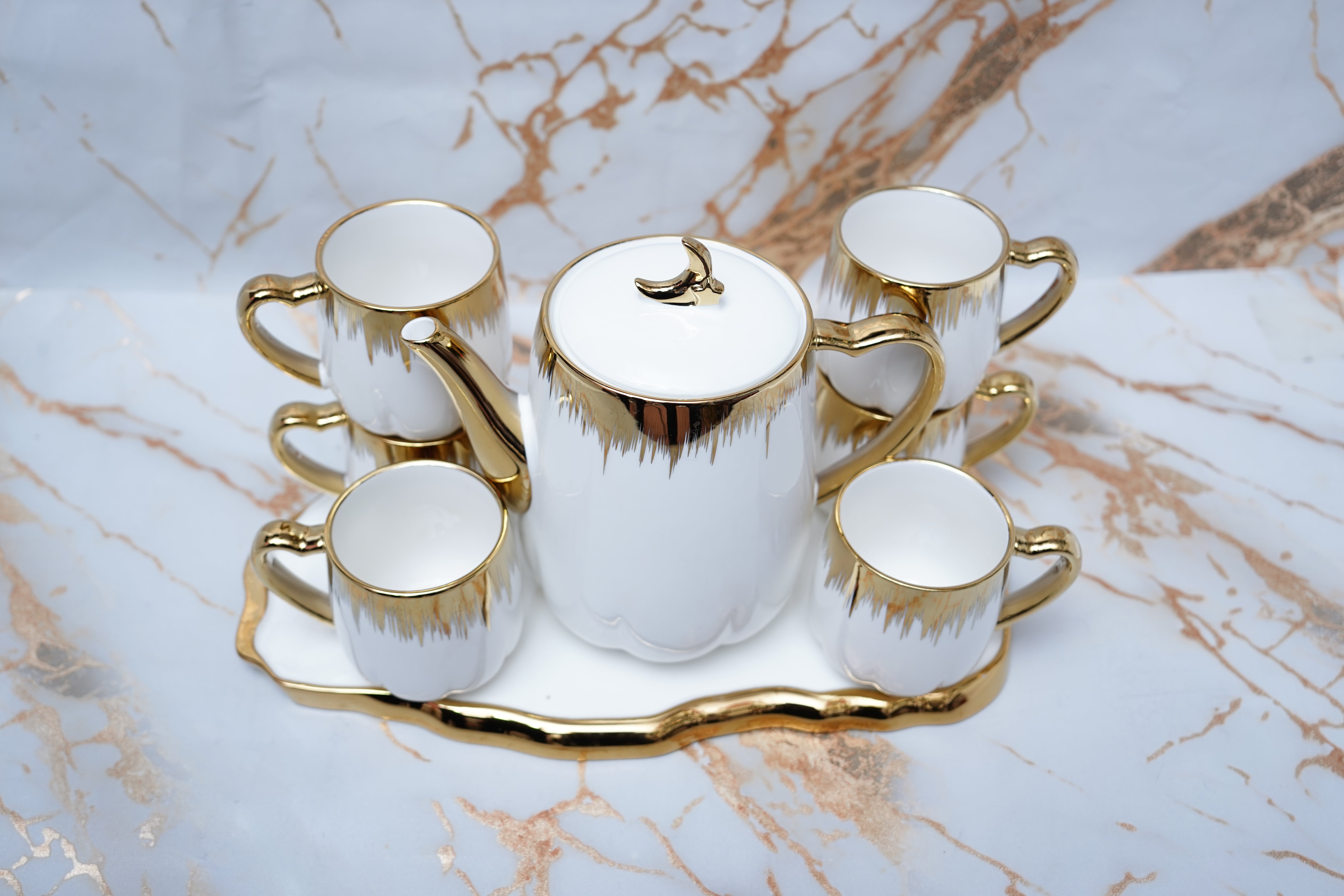 6 Pieces  Tea Set With (Design) Tray